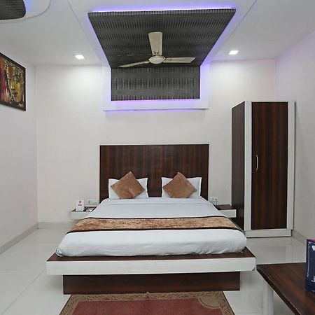 Oyo 3202 Hotel Gayatri Residency Агра Екстер'єр фото