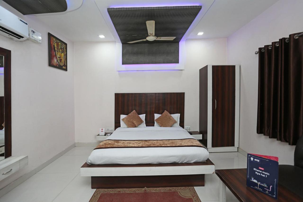 Oyo 3202 Hotel Gayatri Residency Агра Екстер'єр фото