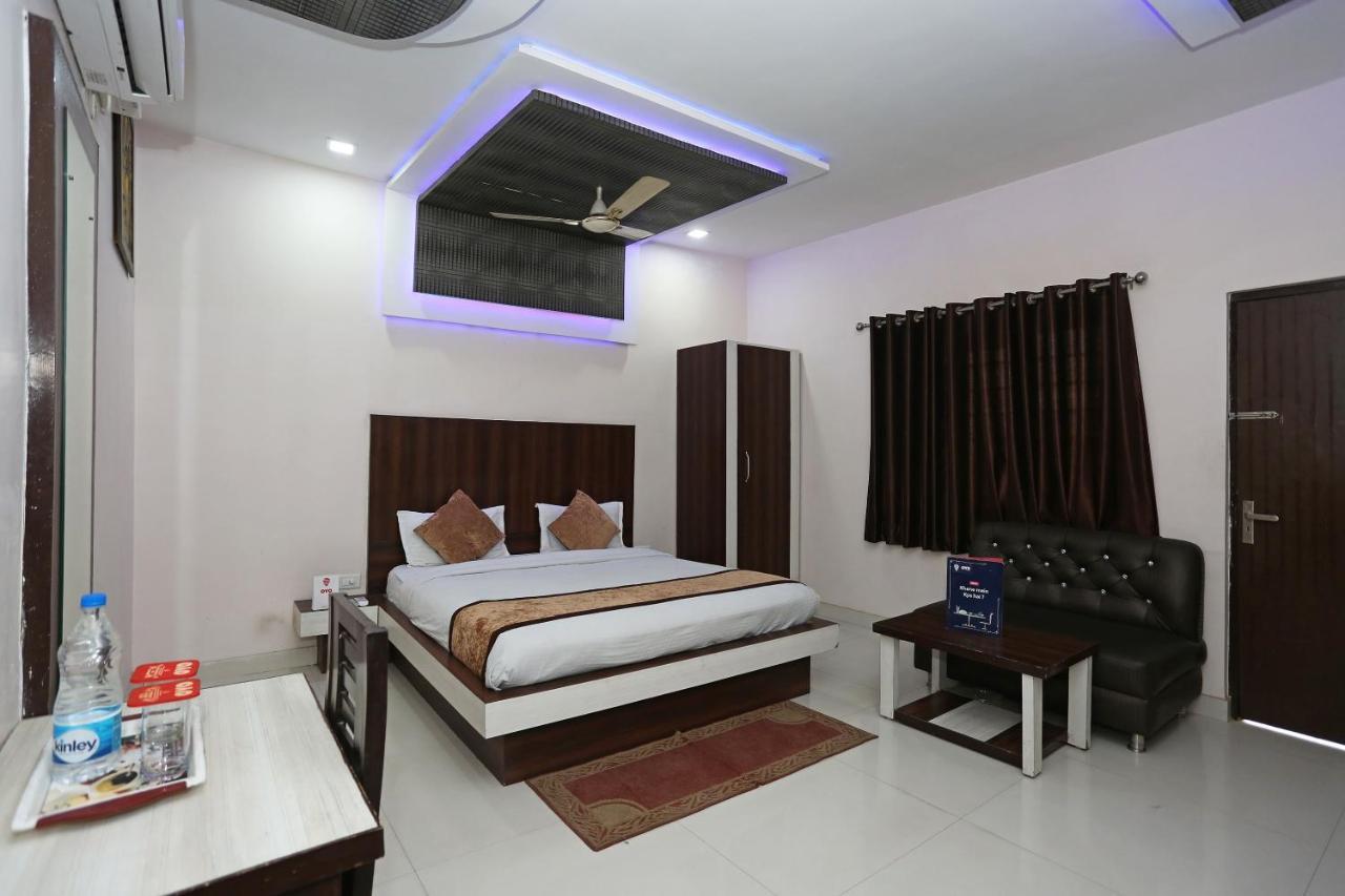 Oyo 3202 Hotel Gayatri Residency Агра Екстер'єр фото