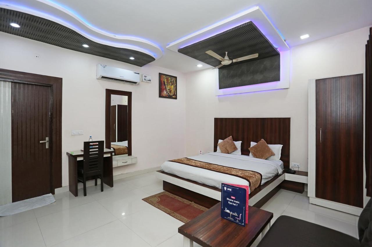 Oyo 3202 Hotel Gayatri Residency Агра Екстер'єр фото