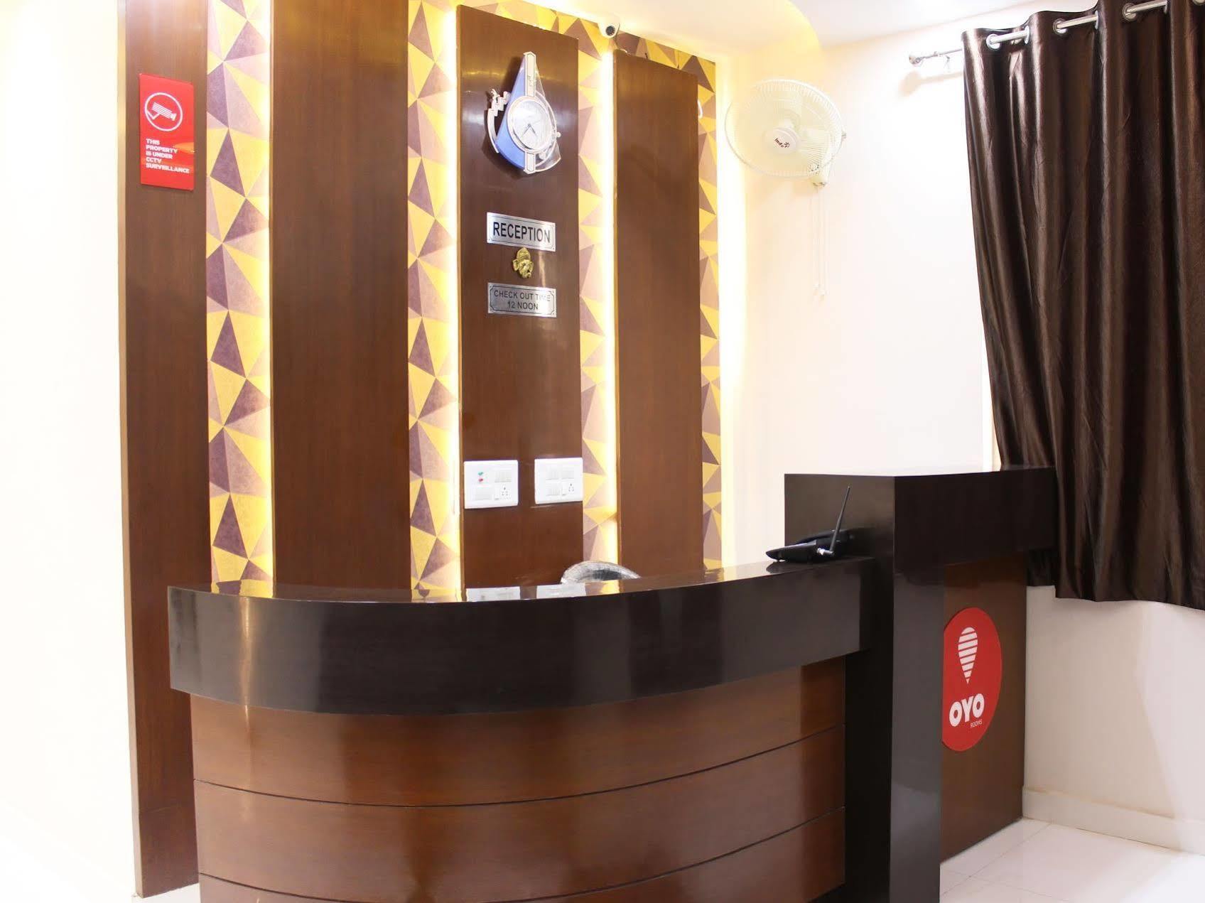 Oyo 3202 Hotel Gayatri Residency Агра Екстер'єр фото