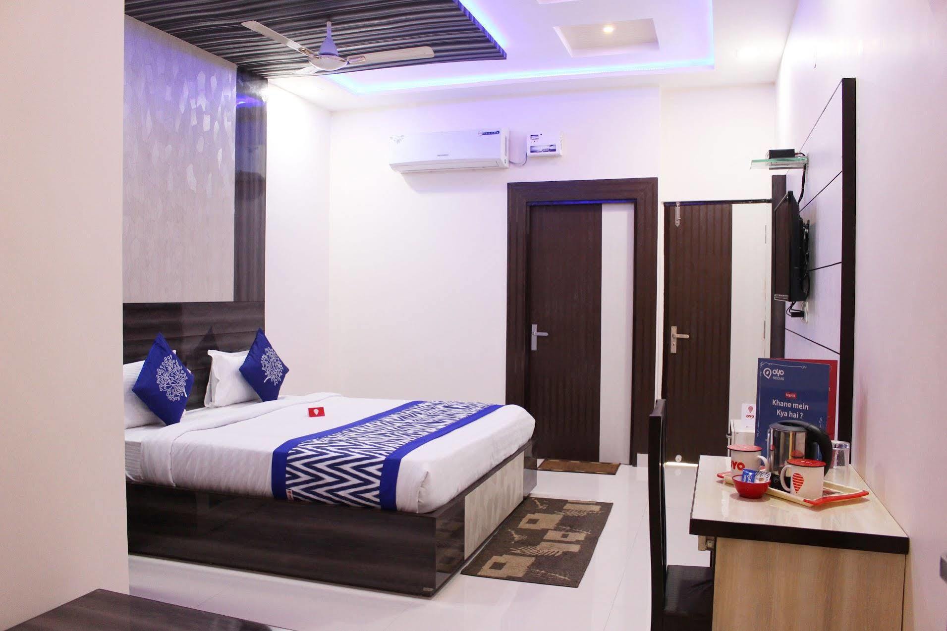 Oyo 3202 Hotel Gayatri Residency Агра Екстер'єр фото